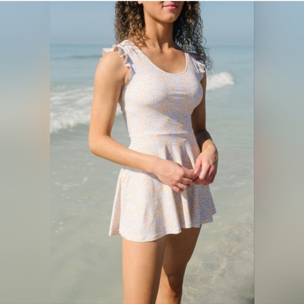 Honey Mark Floral Swim Dress